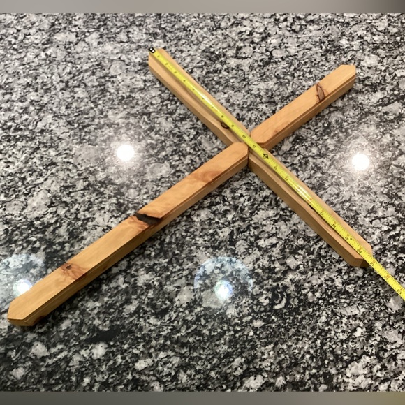 🟤 Beautiful Hand Crafted Solid Wood Large Cross - Excellent Condition - Unique - Picture 12 of 16